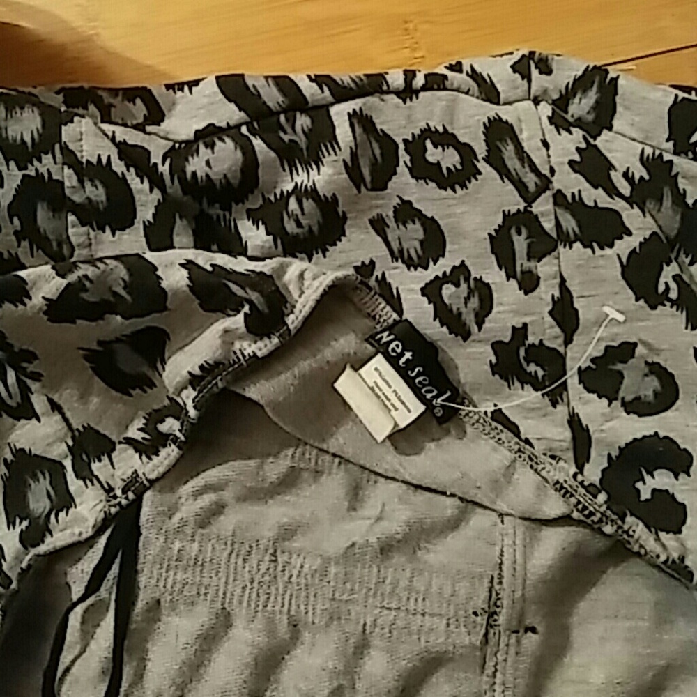 Drees with leopard print - Picture 3 of 4